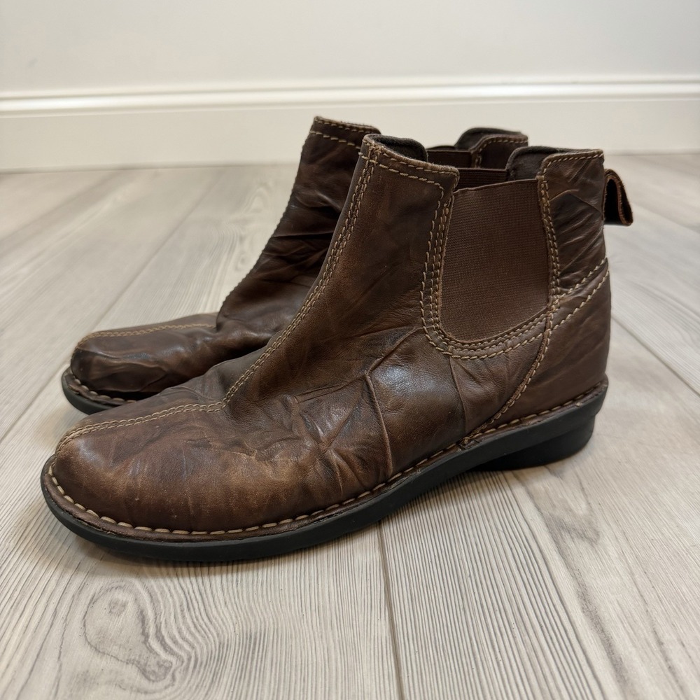 Clarks Bendables Brown Crinkle Leather Ankle Boots Booties Slip On Womens 7.5 M
